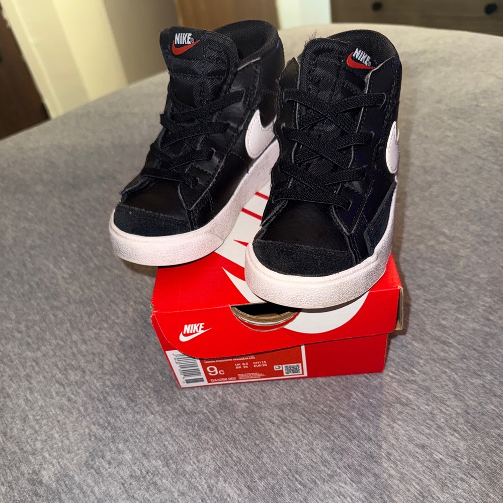 Toddler Nike Blazer Run size 9